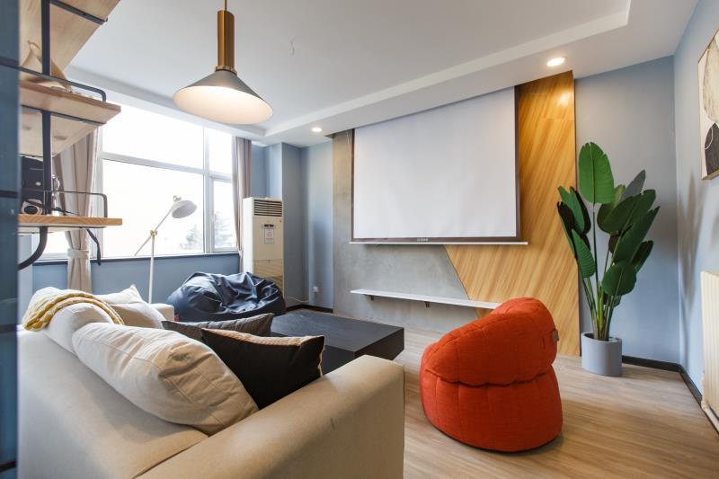 龙湖冠寓青岛西海岸井冈山路店